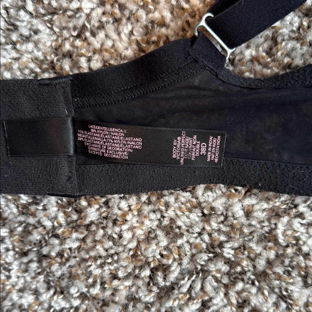 EUC Victorias Secret Elegant Black Floral Lace Underwire Bra - 38D​ - Picture 11 of 12